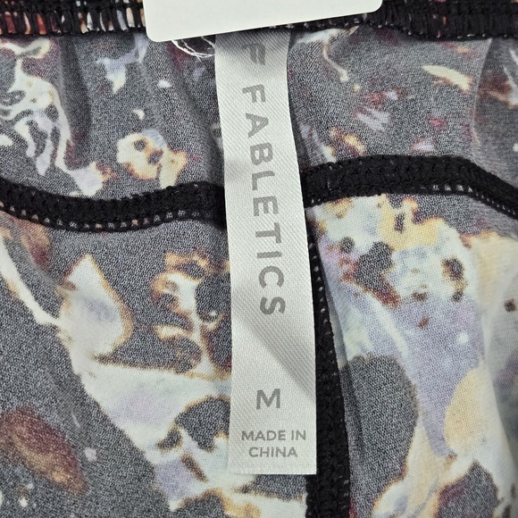 Fabletics Women Activewear Pants M Black Pants Graphic The One Jogger - Picture 3 of 11